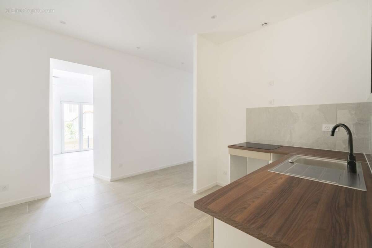 Appartement à MARSEILLE-8E