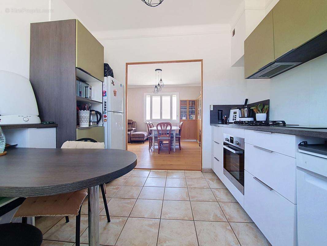 Maison - Mitoyenne - 3 Chambres - Buanderie - Abri de jardin - Jardin - Garage - Proche toutes commodités - photo 12
