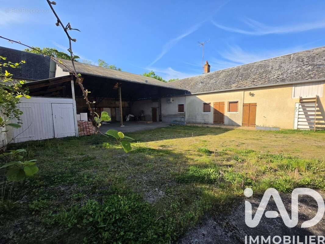 Photo 2 - Maison à SAINT-JEAN-DE-BRAYE