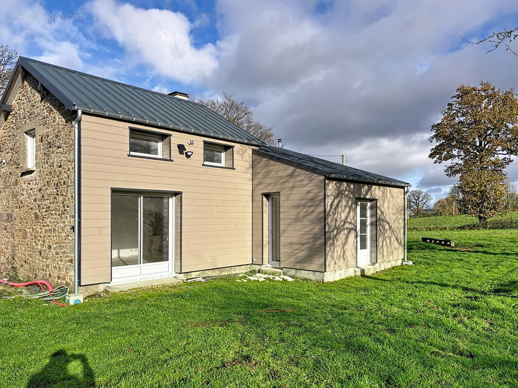 Maison à VILLEDIEU-LES-POELES