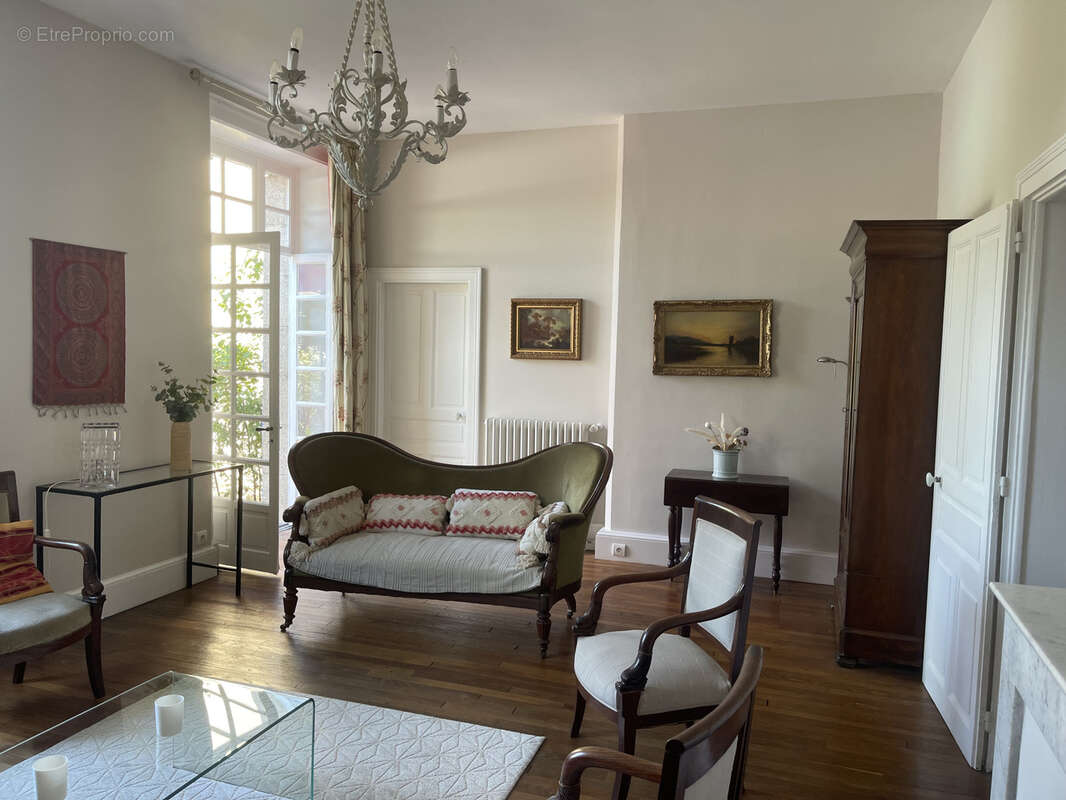 Maison à BELLAC