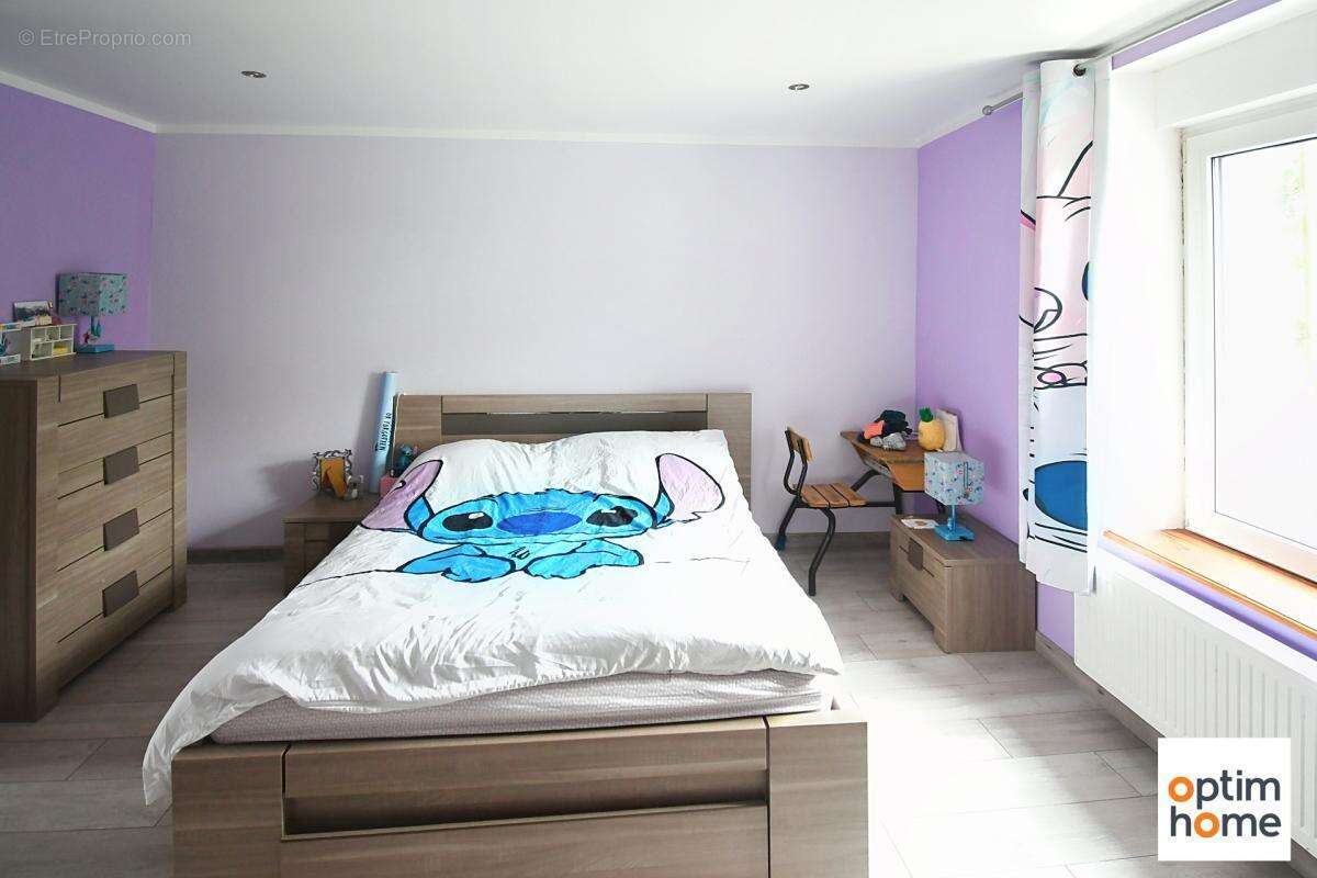 Exclusivité – Sympathique maison familiale de 177 m² – 4 chambres – 1 bureau - 2 salles de bain - photo 16