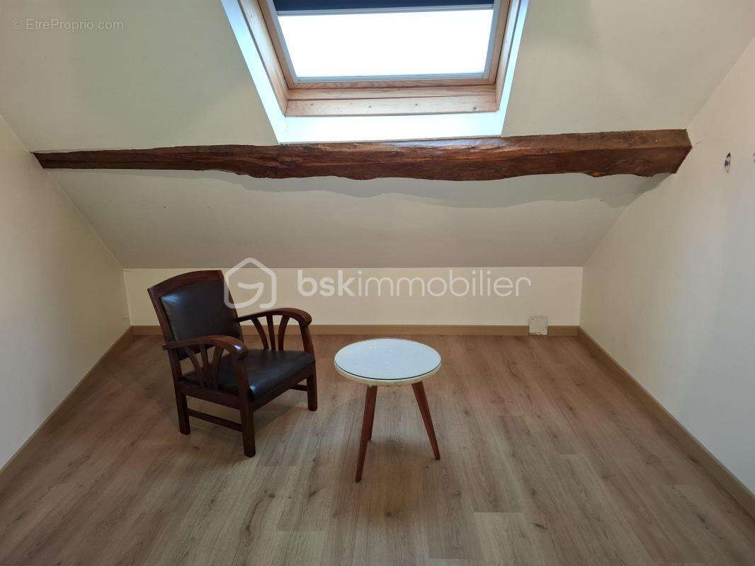 Duplex familial lumineux au cœur d’Auvernaux – volumes, calme et stationnement privatif - photo 13