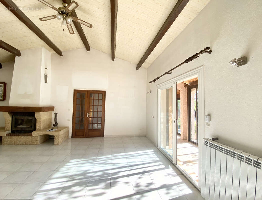 Maison à SAINT-ETIENNE-DU-GRES