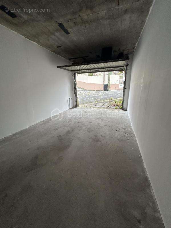 Parking à MOYEUVRE-GRANDE