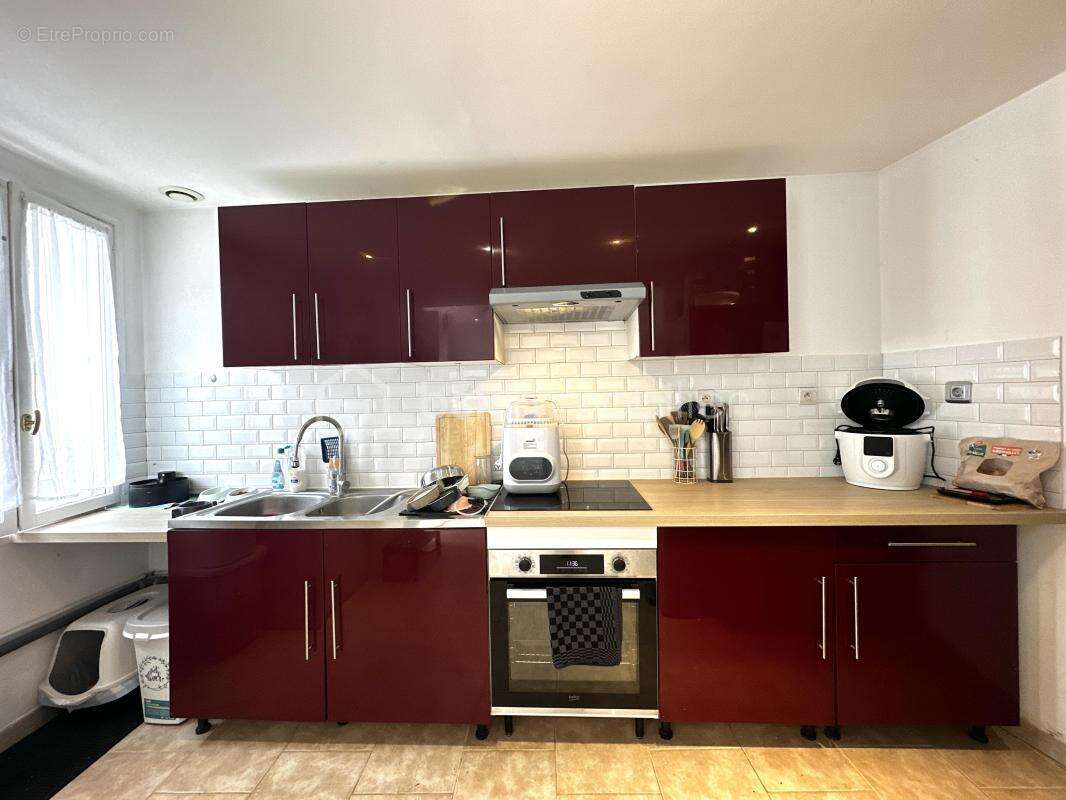 Ensemble immobilier à Égreville. Idéal investisseur ou résidence principale avec revenu locatif - photo 4