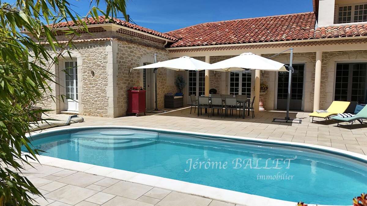 Maison à CAZAUBON