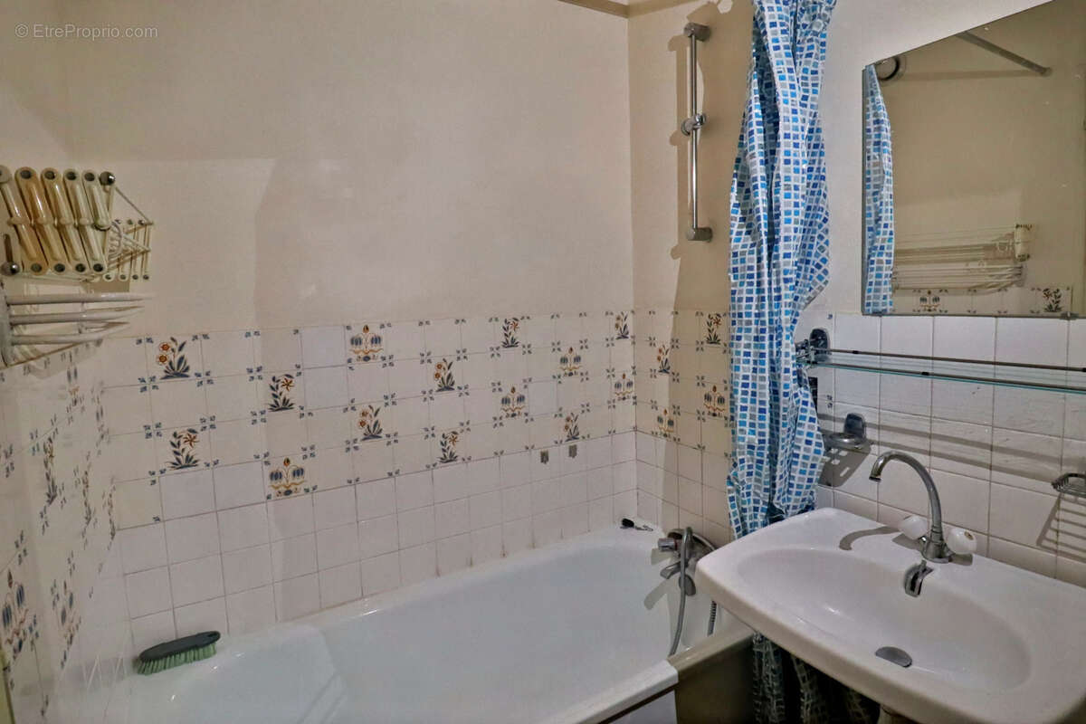 Appartement à LA CHAPELLE-SAINT-LUC