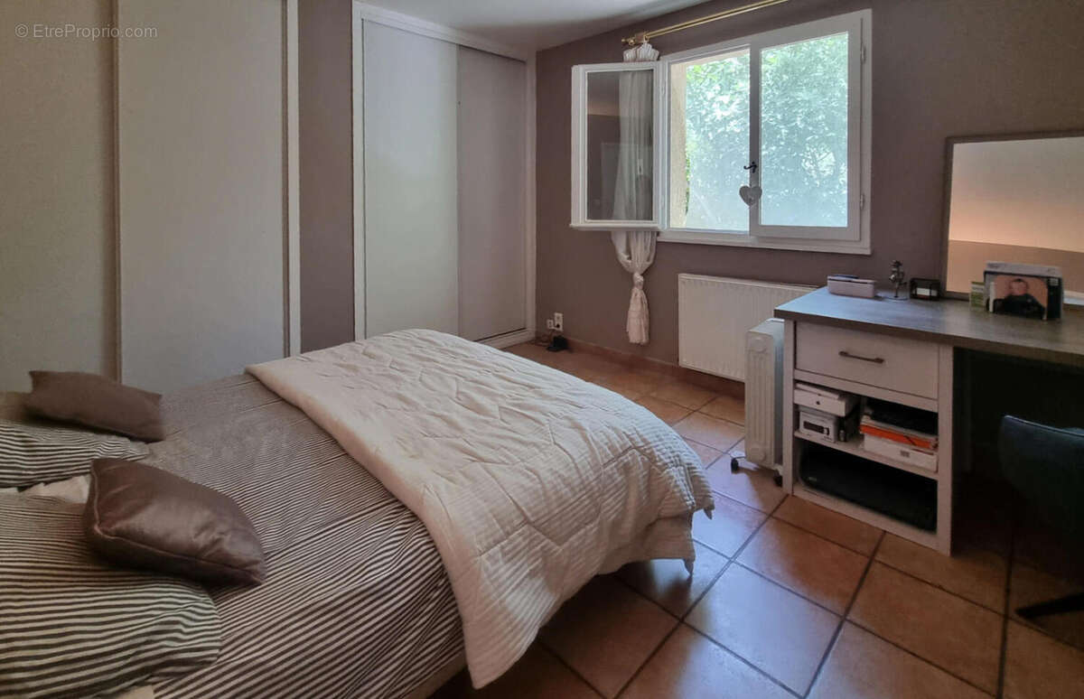 chambre - Maison à COUIZA