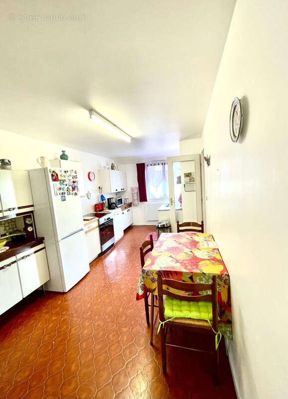 Maison à COMMELLE-VERNAY