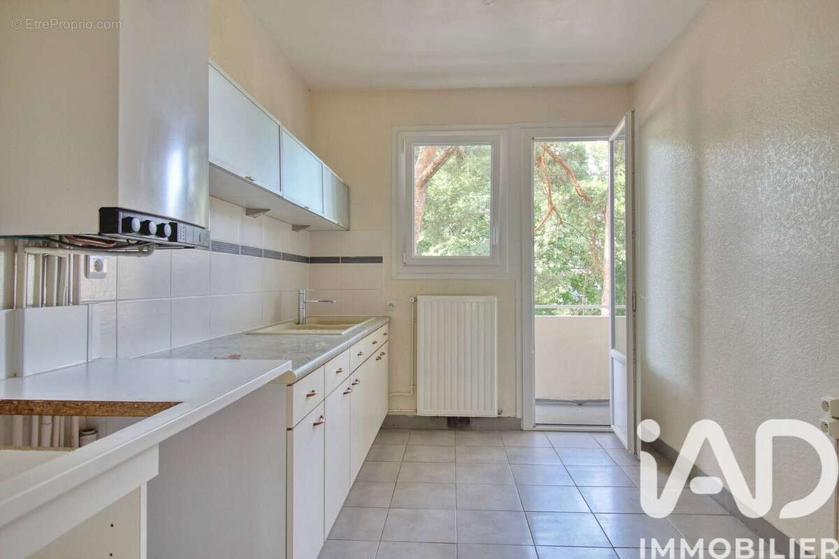 Photo 4 - Appartement à AVRILLE