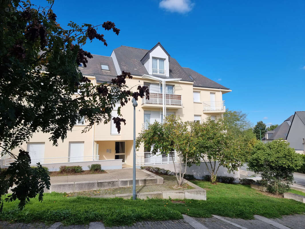 Appartement à SAINT-ERBLON