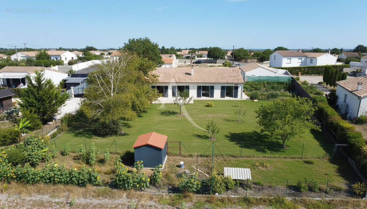 Maison à SEMUSSAC