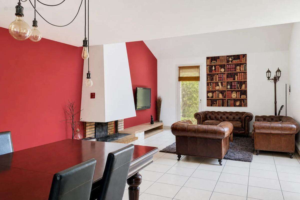 Maison à COMBS-LA-VILLE