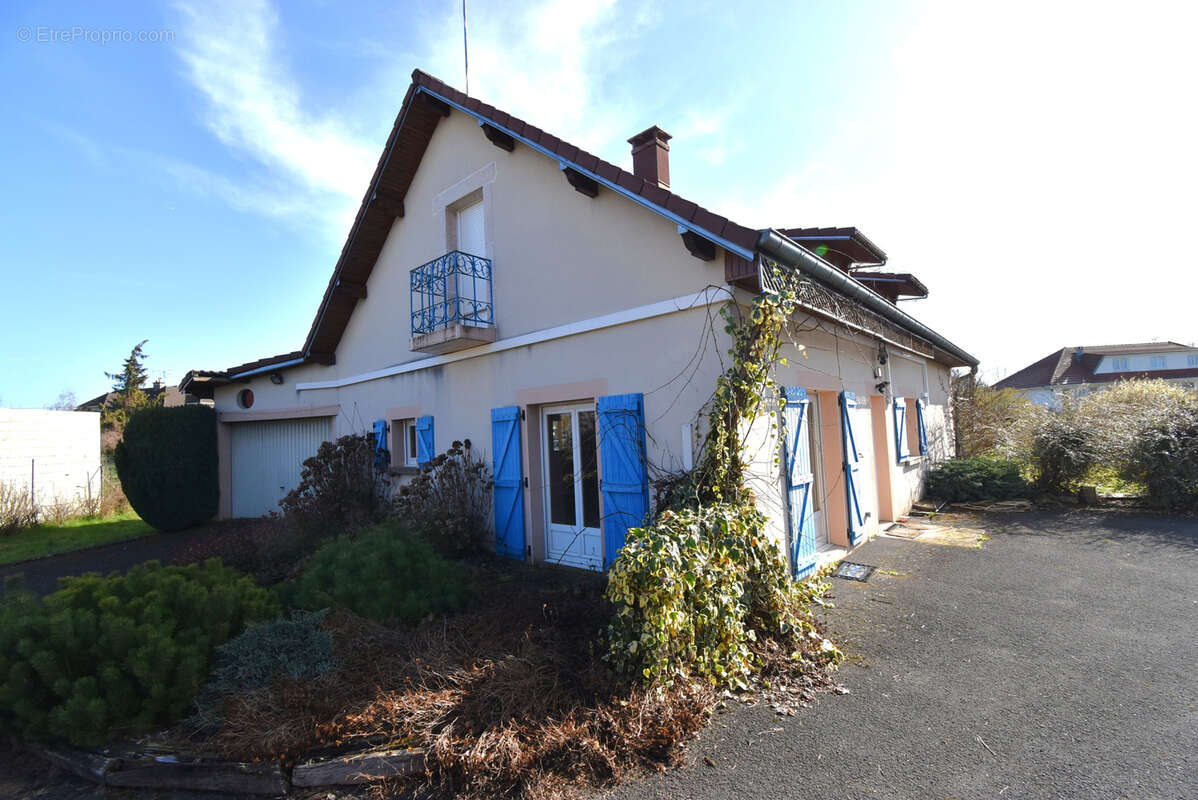 Maison à SAINT-SAUVEUR