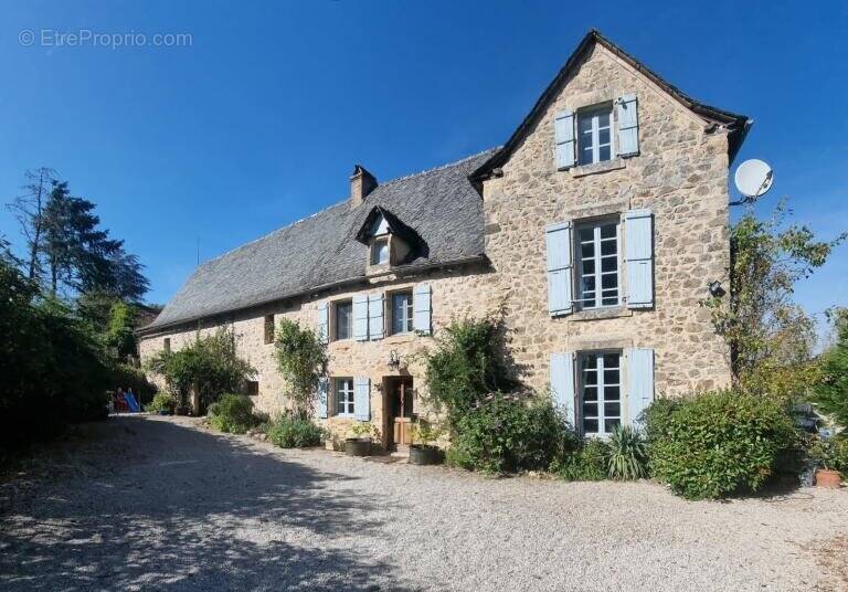 Maison à MALEVILLE
