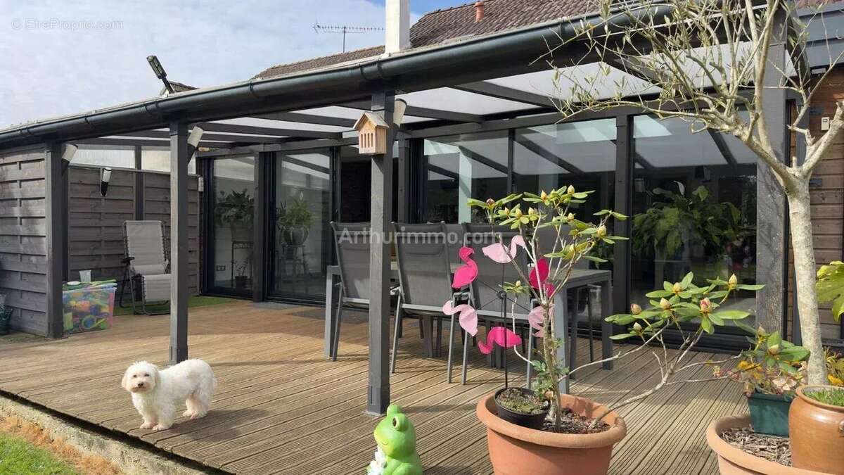 Maison à SAINT-FARGEAU-PONTHIERRY