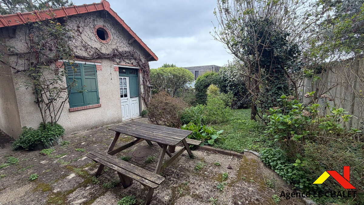 Maison à VILLENEUVE-LE-ROI