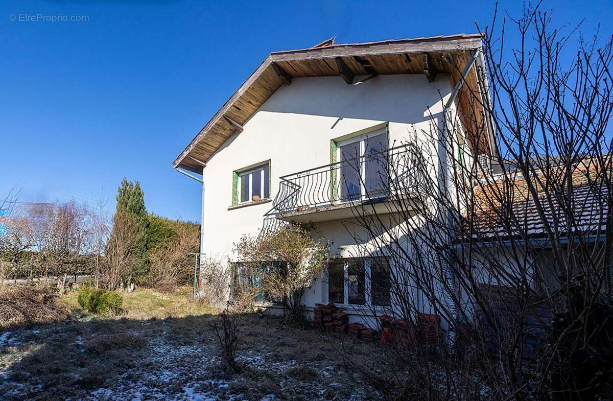 Maison à VIOLAY