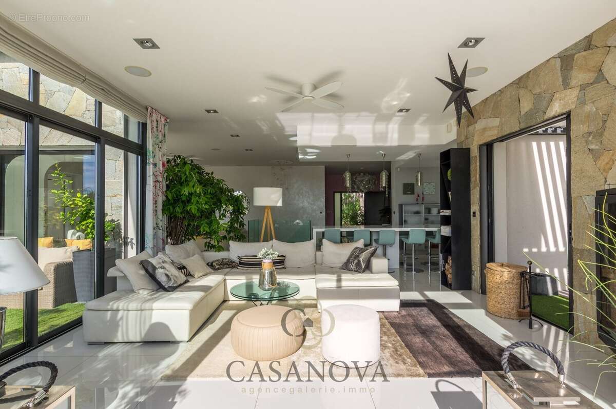 Maison à SAINT-GELY-DU-FESC