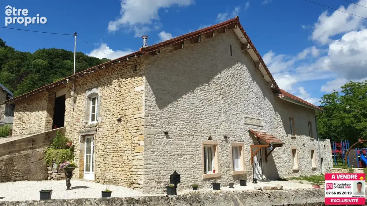 Maison 10 pièces de 300 m² - photo 3