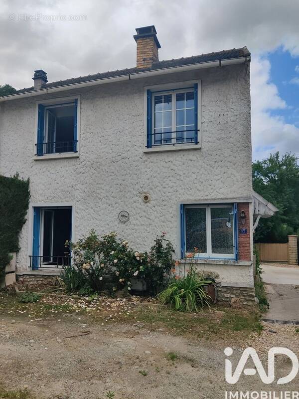 Photo 1 - Maison à JANVILLE-SUR-JUINE