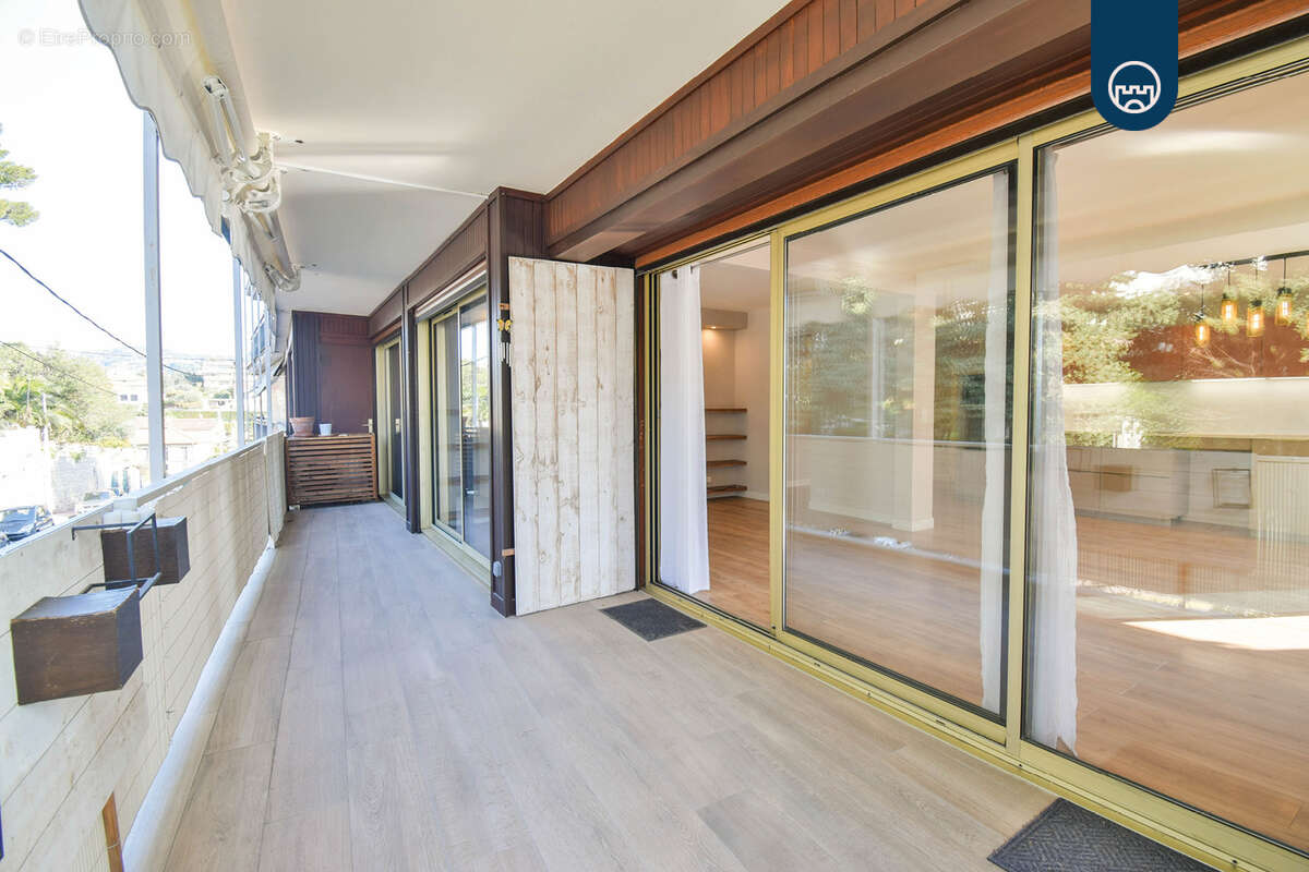 Appartement à LE CANNET