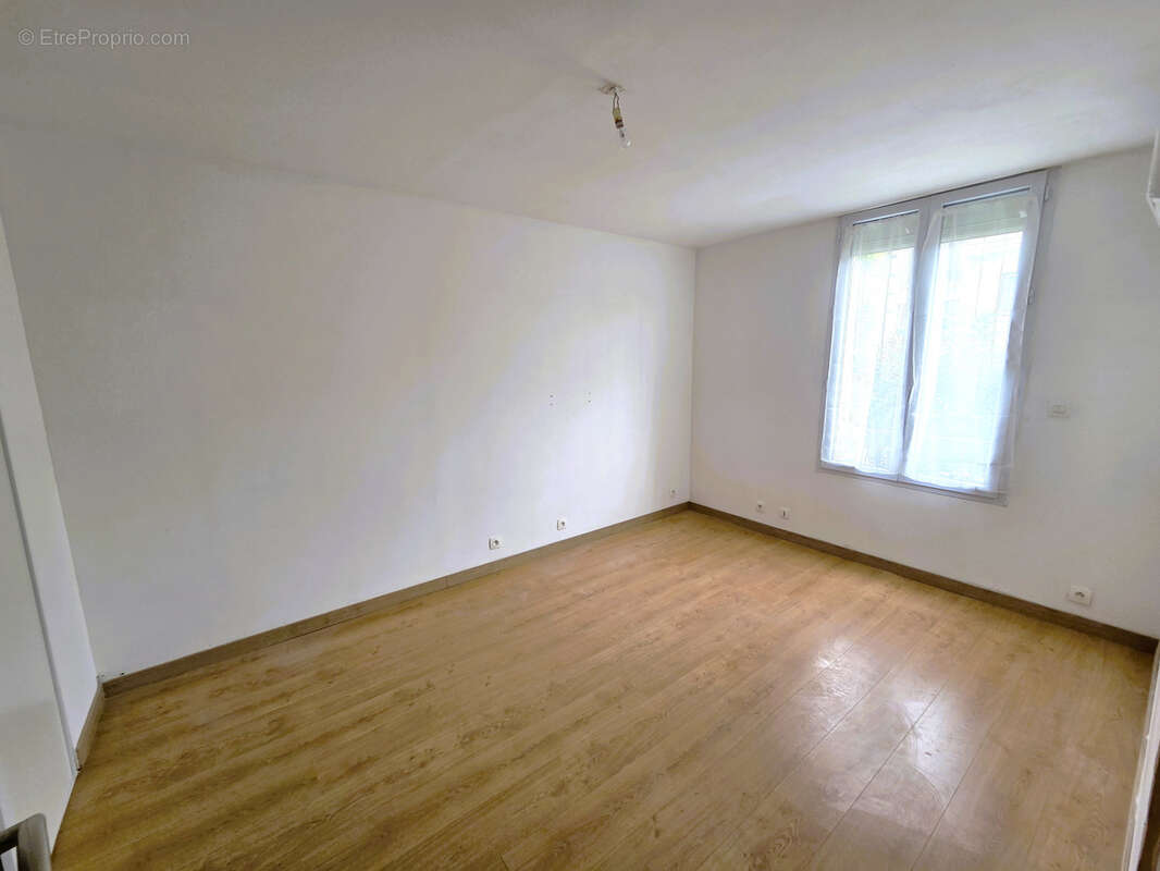 Maison à SAVIGNY-SUR-ORGE