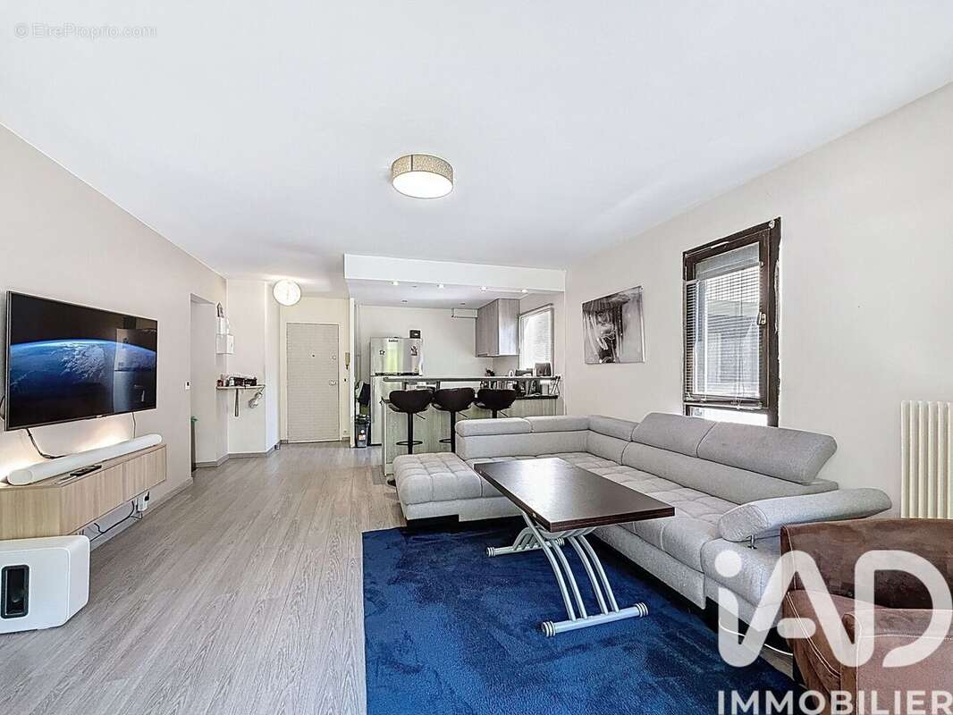 Photo 6 - Appartement à LE COUDRAY-MONTCEAUX