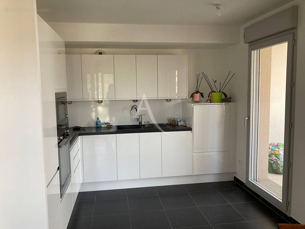 Appartement à BURES-SUR-YVETTE
