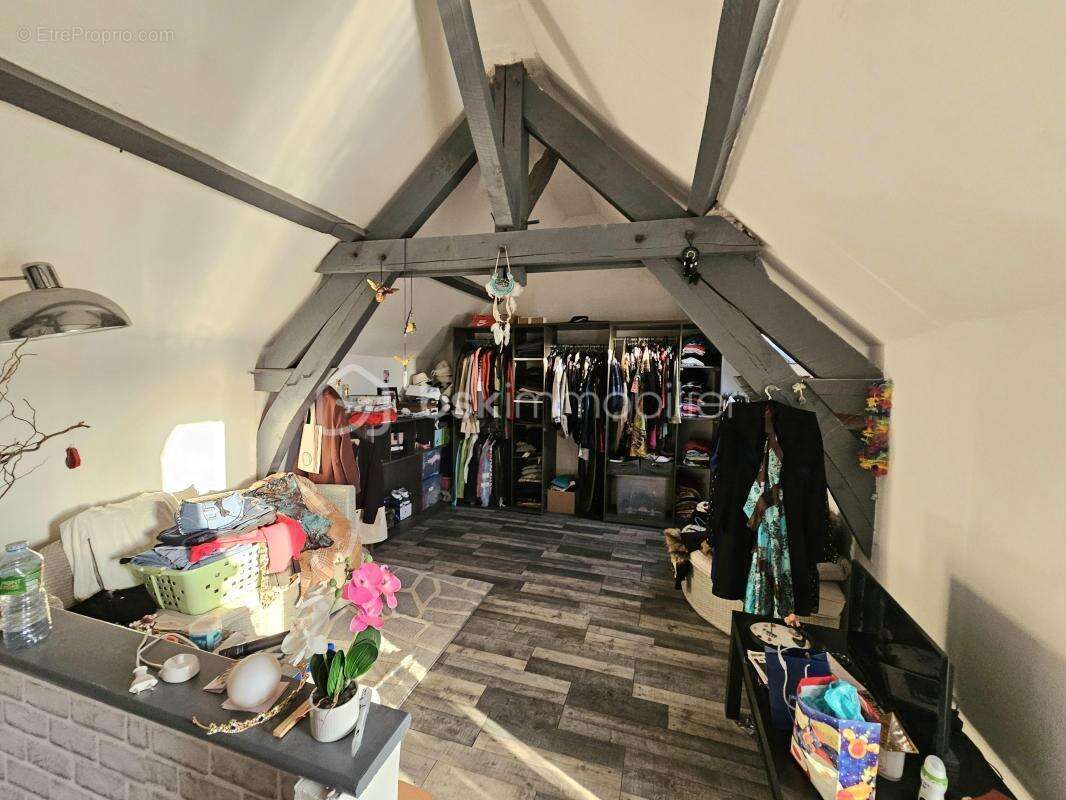 COUP DE COEUR !! Corps de ferme rénové avec maison d'habitation + 2 logements séparés - photo 10