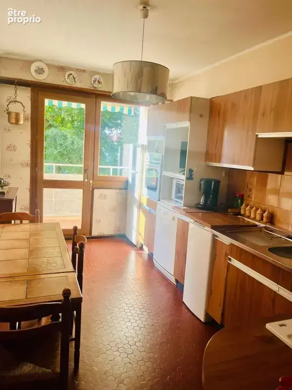 Appartement type 4 climatisé proche métro dans copropriété cossue - photo 5