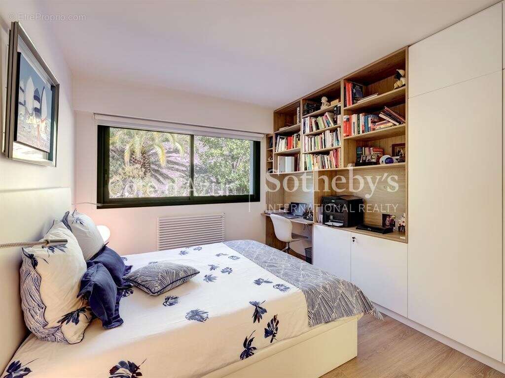 Appartement à LE CANNET