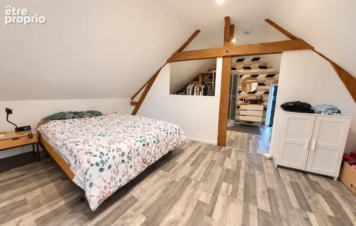 Maison en pierres rénovée de 195m2 - 8 pièces - Forges la Forêt - photo 8