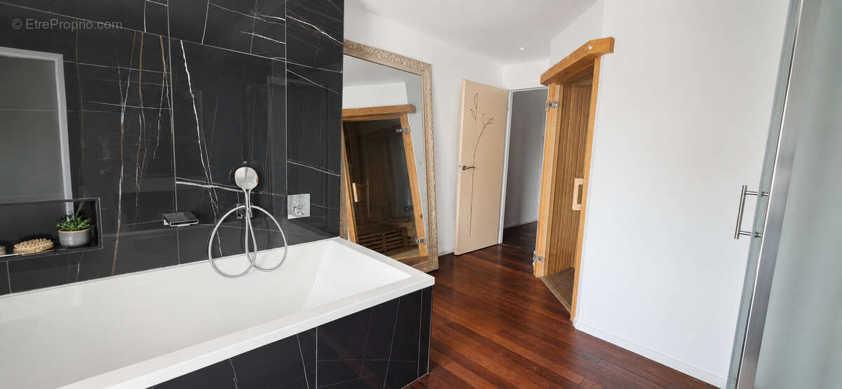 Maison + Studio indépendant - photo 16