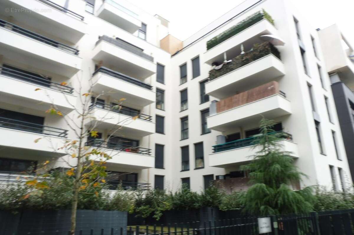 Appartement à COLOMBES