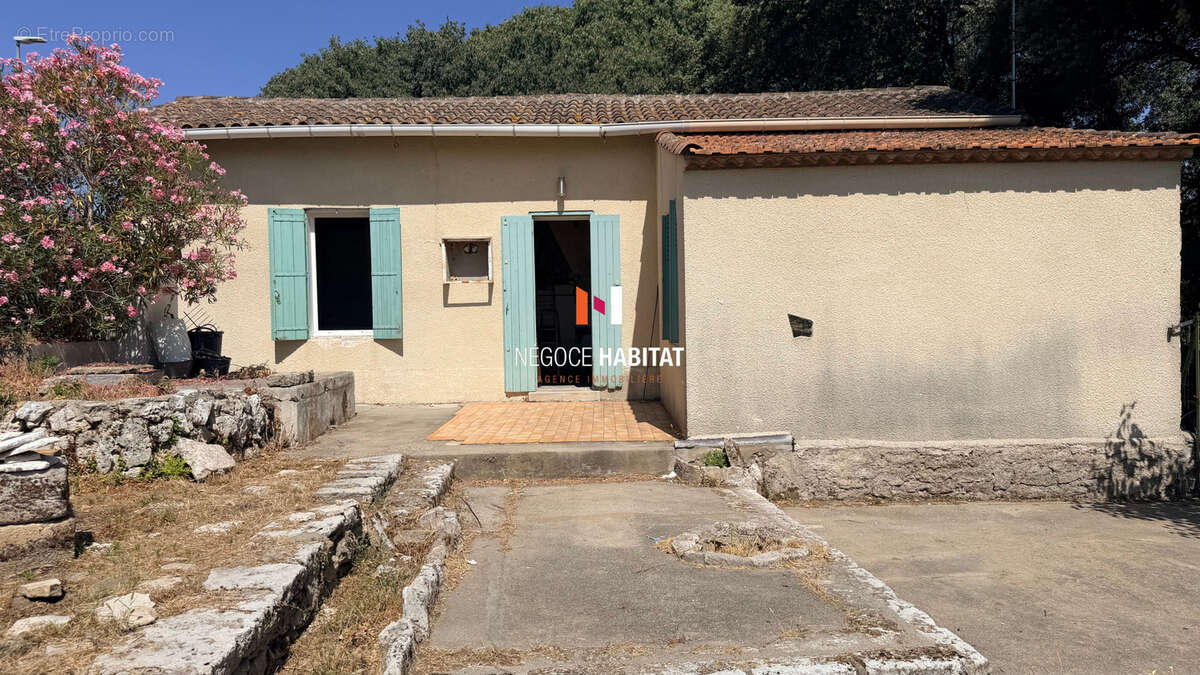Un bien rare au cœur de Boisseron ! Maison de village à rénover avec terrain - photo 3