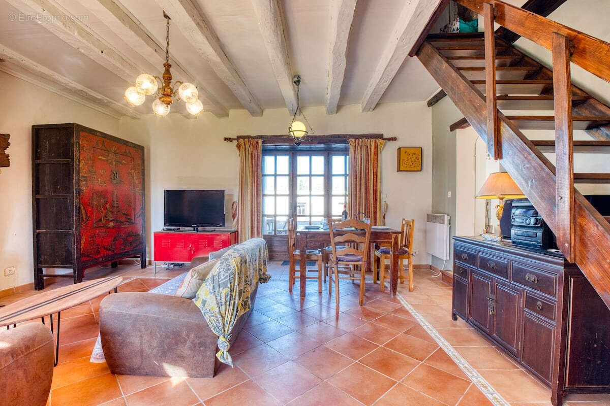 Maison à SAINT-PRIVAT-DES-PRES