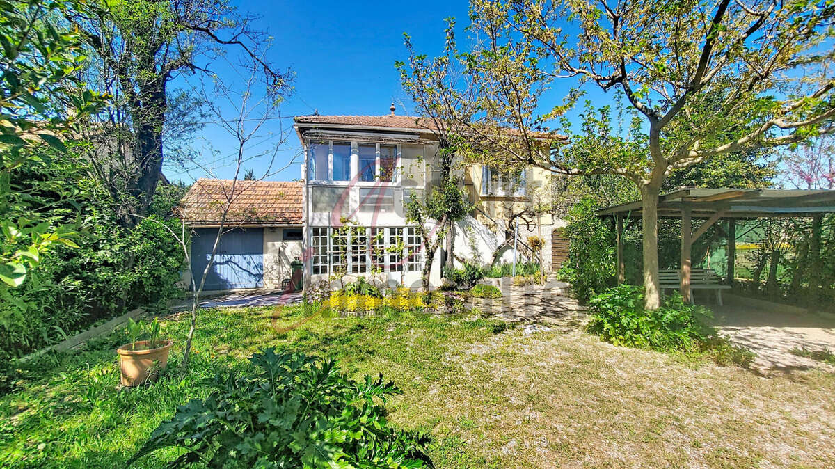 Maison à GRAVESON