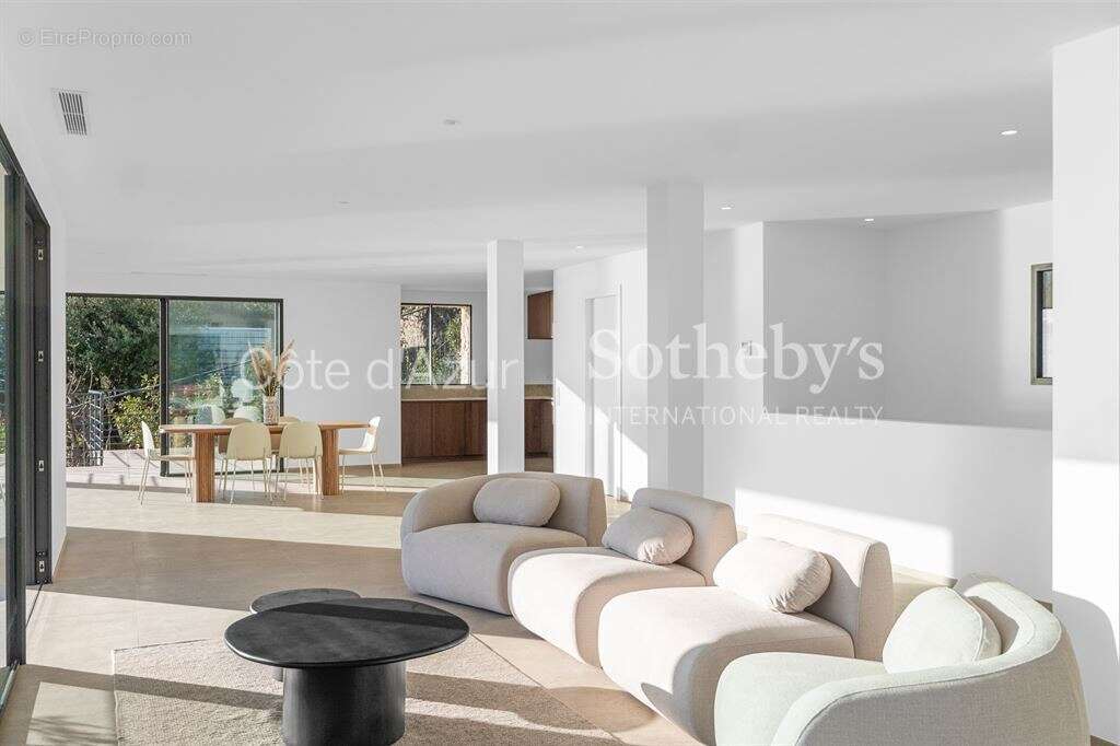 Maison à ROQUEBRUNE-CAP-MARTIN