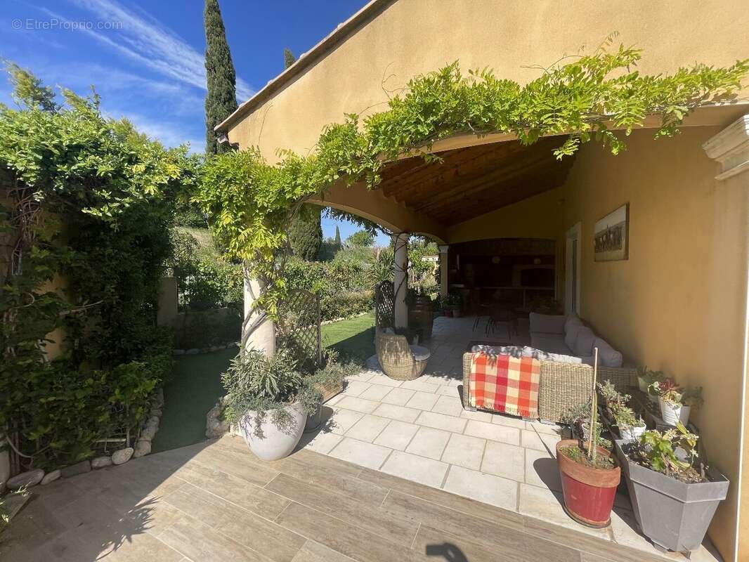 Maison à PUISSALICON