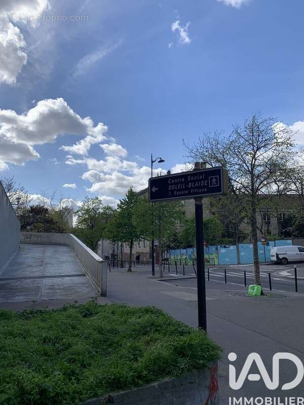 Photo 4 - Parking à PARIS-20E
