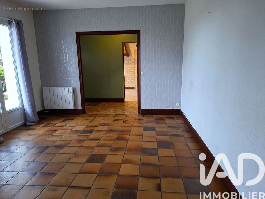 Photo 6 - Maison à CHAMPNIERS