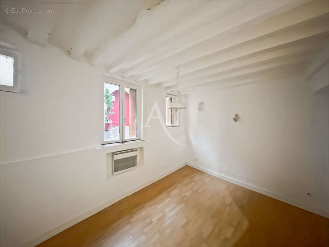 Appartement à MEULAN