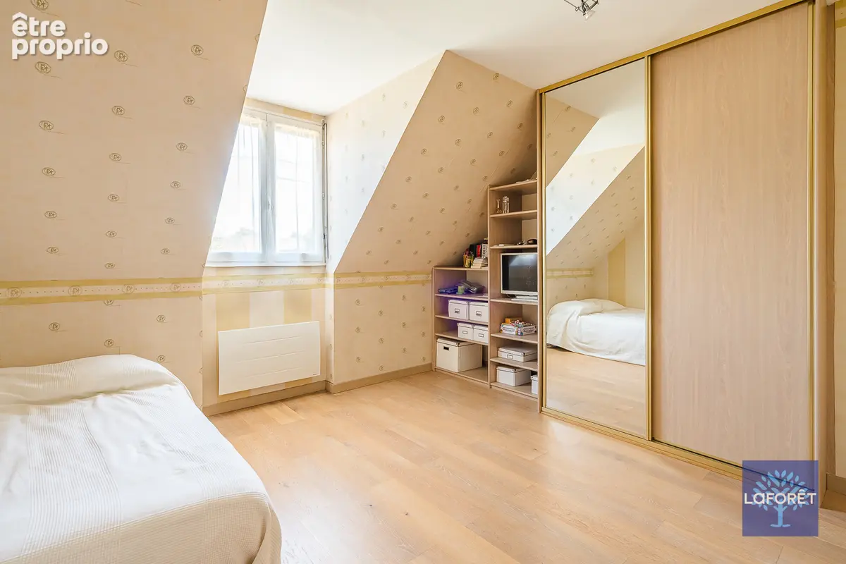 Maison Les Pavillons Sous Bois 6 pièce(s) 131 m2 - photo 11