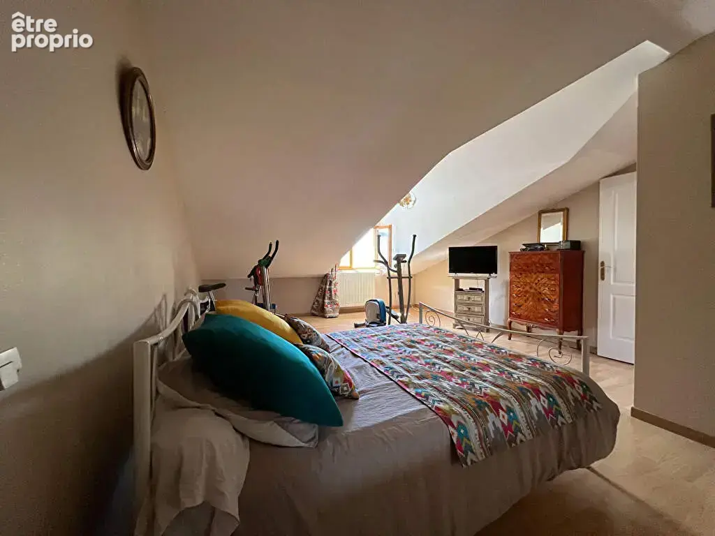 Maison en auto consommation, 4 chambres - RAVILLOLES - photo 13