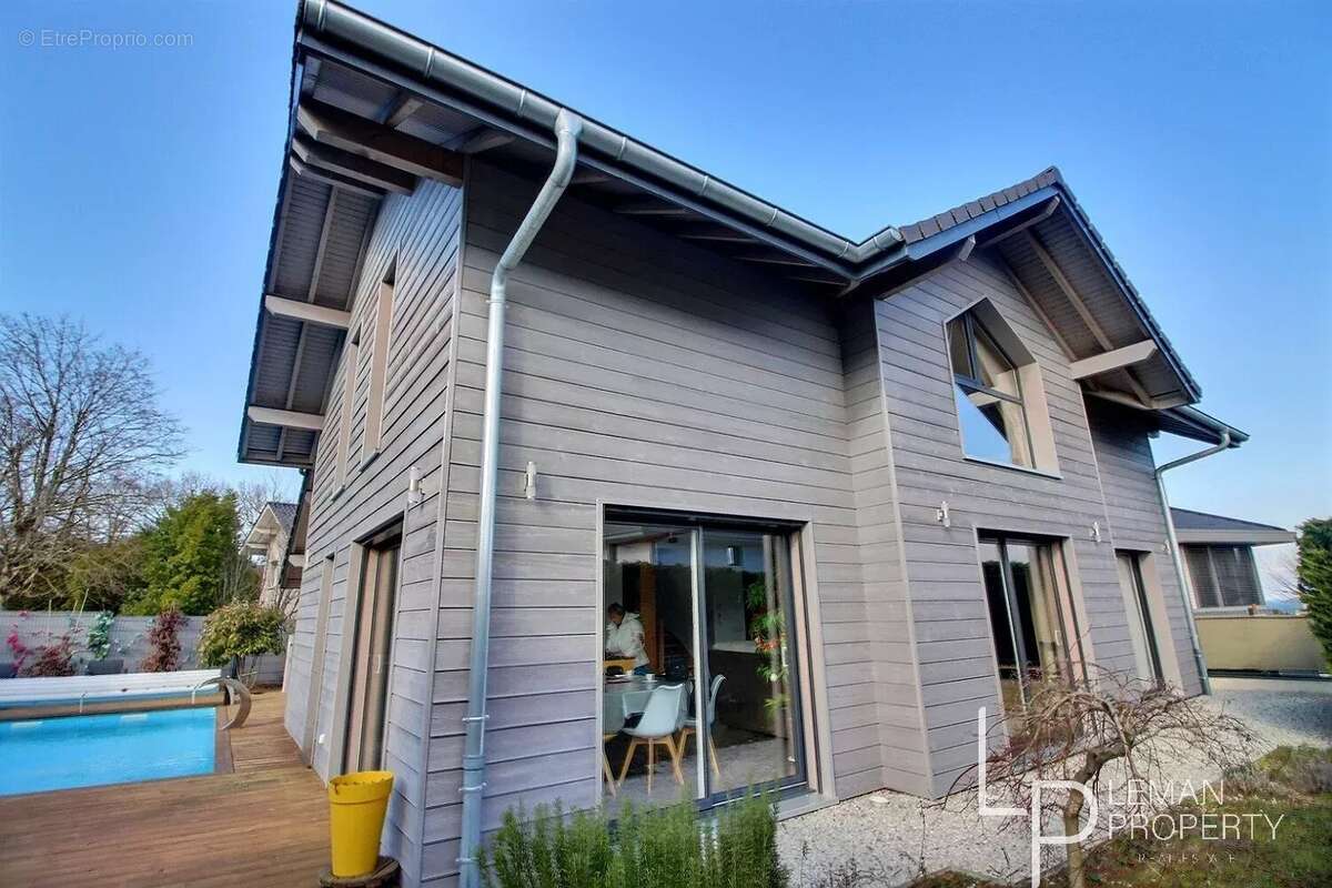 Maison à EXCENEVEX