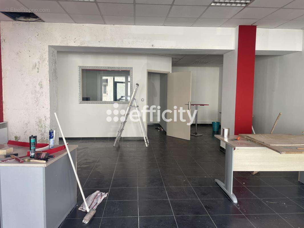 Local commercial - photo 6