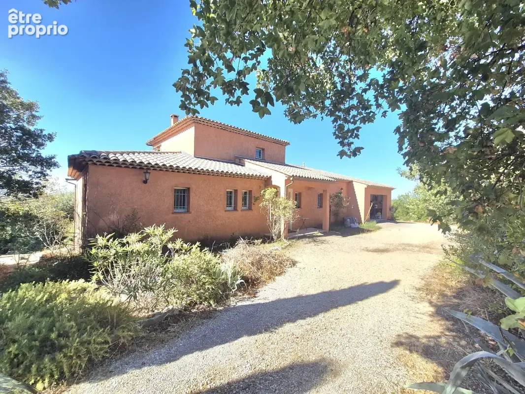 À vendre   Magnifique Villa avec vue exceptionnelle à Régusse - photo 12
