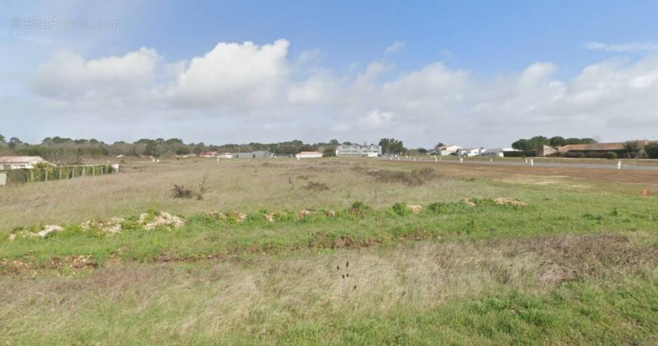 Terrain à SAINT-PALAIS-SUR-MER